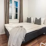 Seafront With Parking And Self Check-in! Appartement