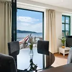 Seafront With Parking And Self Check-in! Appartement Bergen